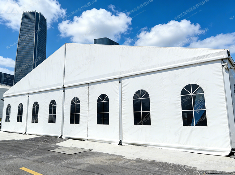 告别仓储焦虑：为何精明企业主首选铝合金篷房作为扩容方案？